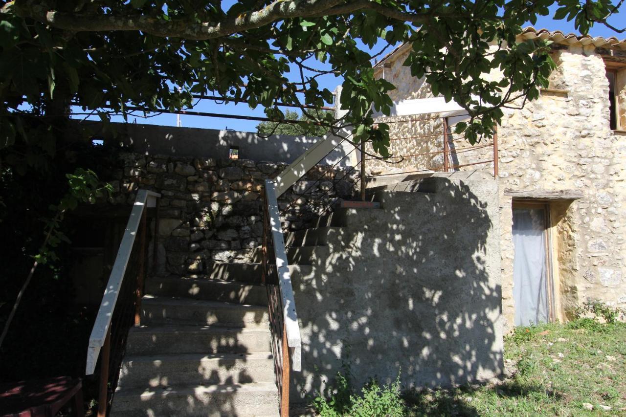 Studio Gard Calme Et Nature Russan Екстериор снимка