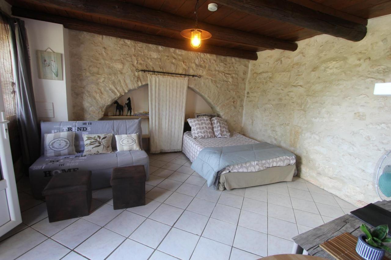 Studio Gard Calme Et Nature Russan Екстериор снимка